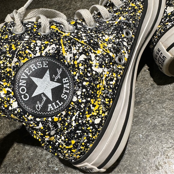 Converse Graffiti High-Tops - Picture 2 of 10